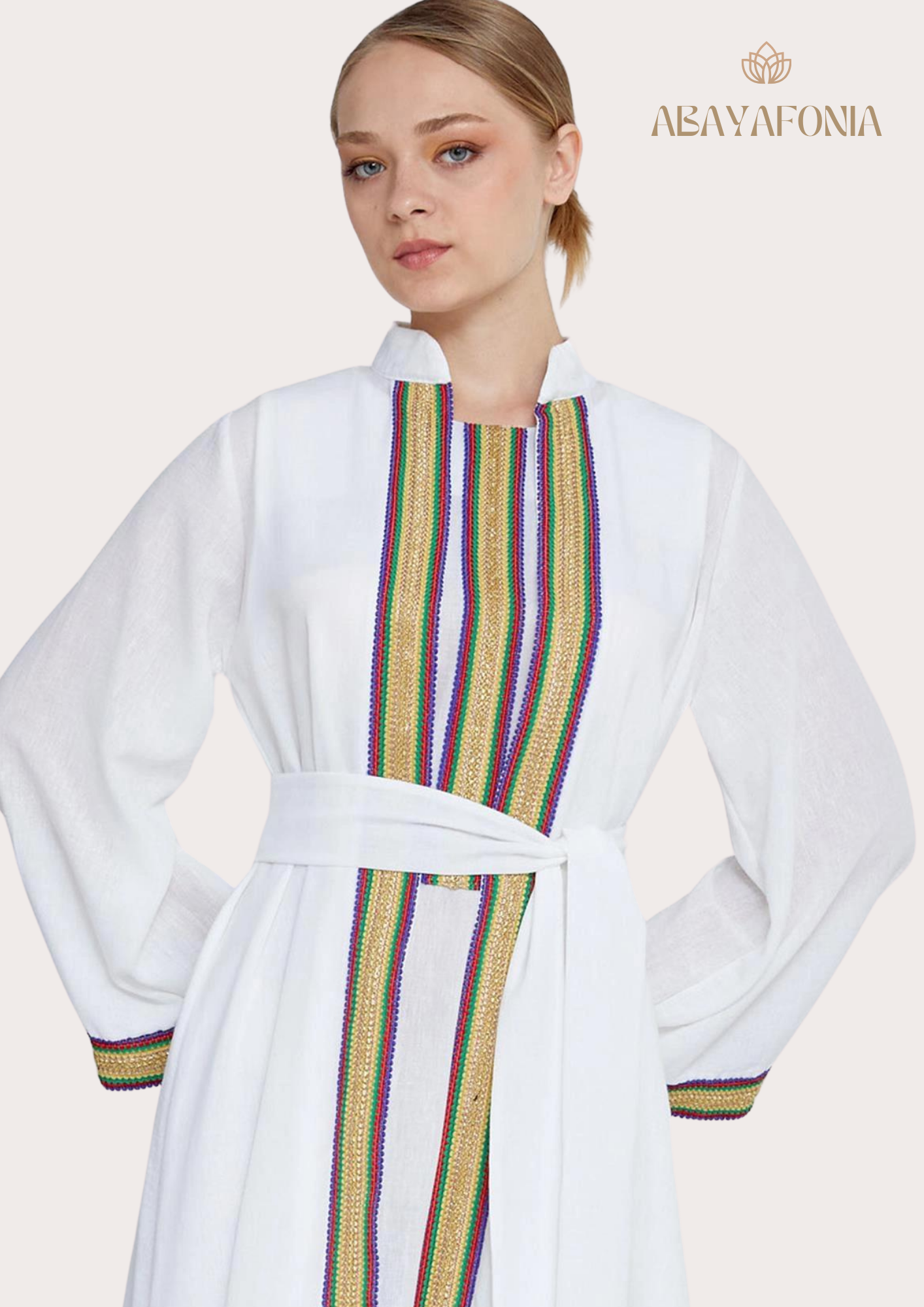 Queen of Arabia: white Abaya